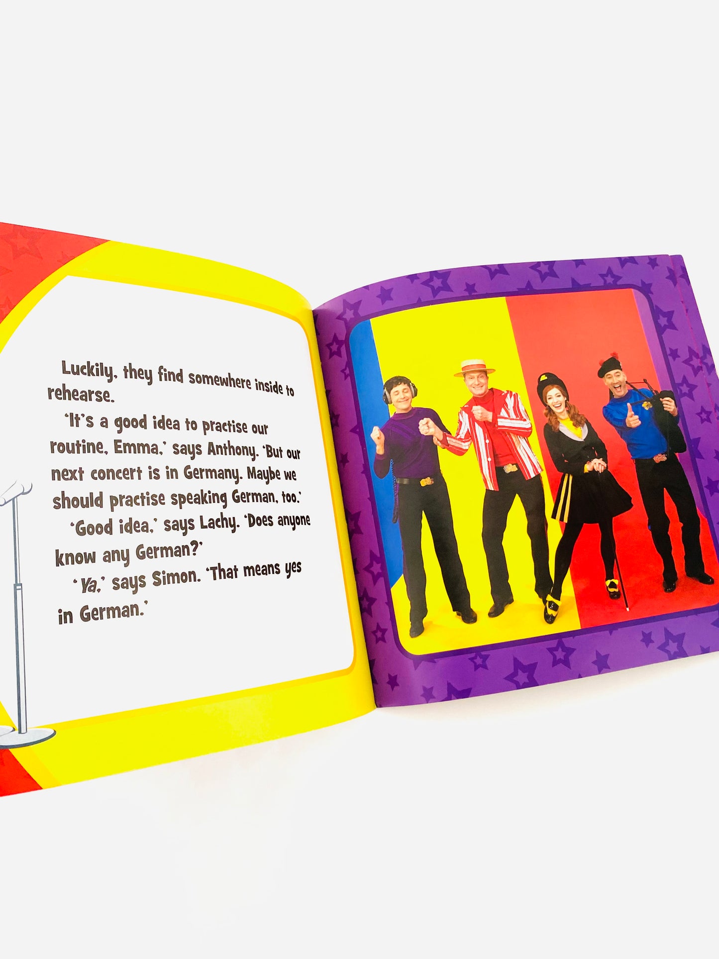 The Wiggles - Big World Tour Book